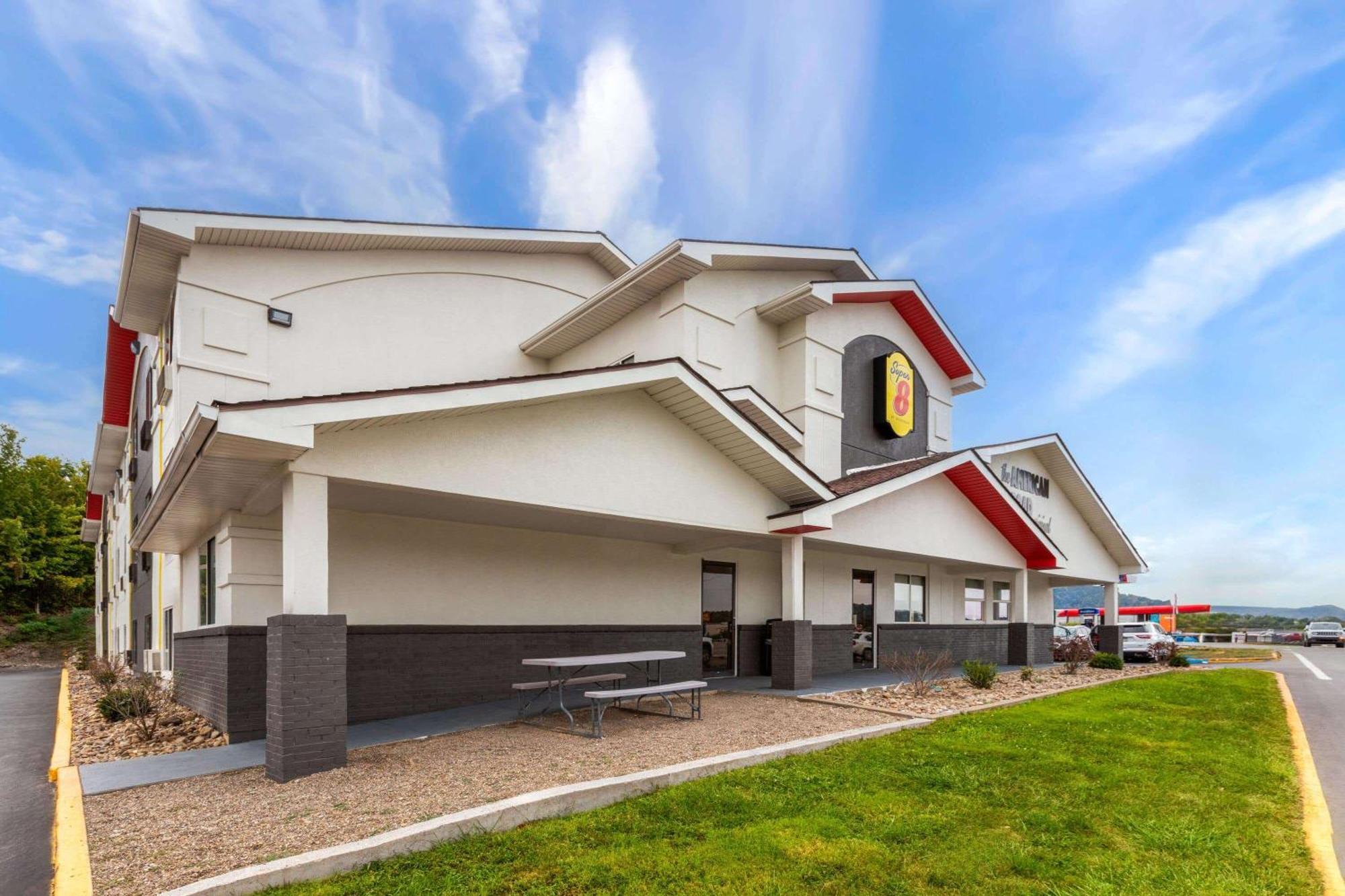 Super 8 By Wyndham Summersville - New River National Park Exterior foto